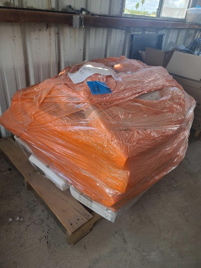 (1) Pallet w/ Epson Projectors