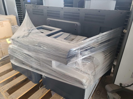 Pallet w/ (1) TV, (2) Printers