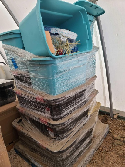 (1) Pallet w/ Christmas Decorations in Teal Bins, (3) Husky 15-Gallon Latch and Stach Totes
