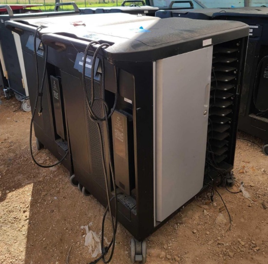 (2) Dell Mobile Laptop Charging Cart Stations