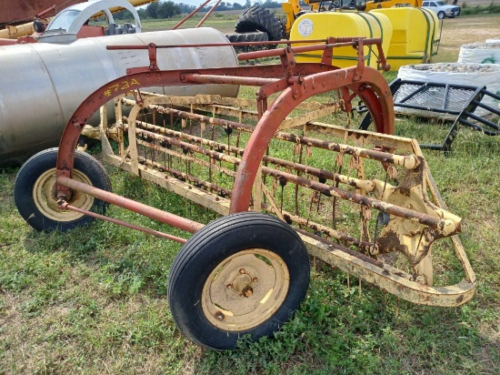 New Holland 65 Hay Rake