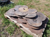 Approx. 30 Pieces of Planter Discs on Pallet, 14