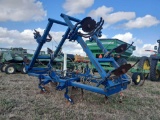 6-Row Bat-Wing Cultivator Sprayer