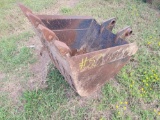 Excavator Bucket (4 teeth)