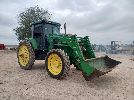 John Deere Enclosed A/C Cab Tractor w/H340 Loader Srl.#1P0H340XCEC009573