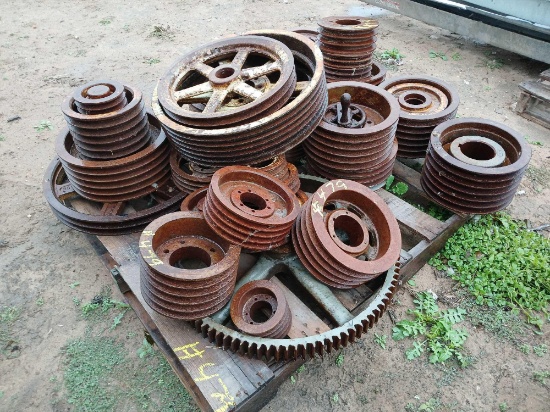 Assorted Pulley, Sprockets and Hubs