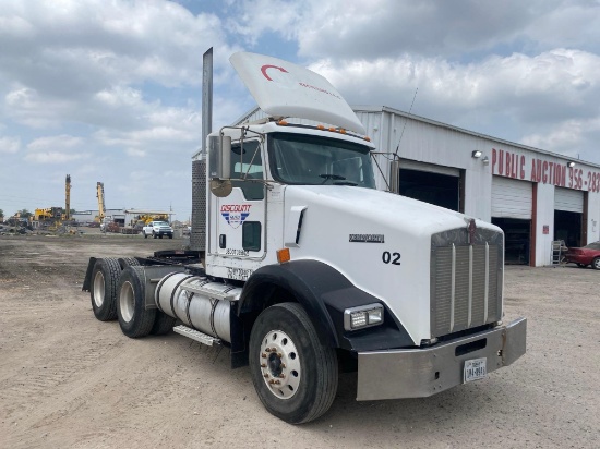 2007 Kenworth T800 Truck, VIN # 1NKDLU9X37J170677