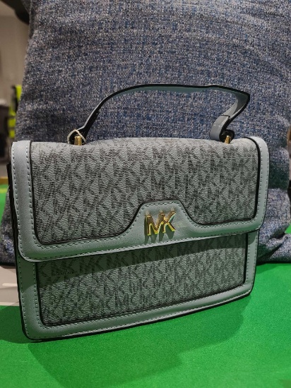 Women's Grey Hand Bag (AUCTION COMPANY DOES NOT GUARANTEE AUTHENTICITY)