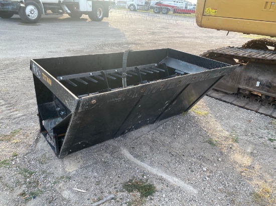 Titan Bucket Attachment for Caterpillar Forklift