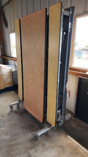 (1) Folding Cafeteria Table