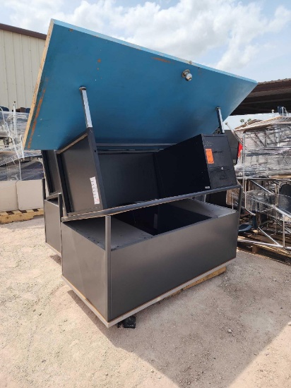 (2) Metal Office Desks w/ Drawers, (1) Door on Pallet