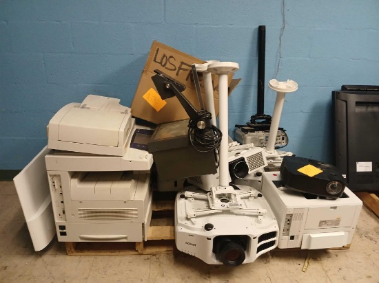 (5) Assorted Projectors, (4) Projector Ceiling Mounts, etc. OFFSITE: BROWNSVILLE, TX