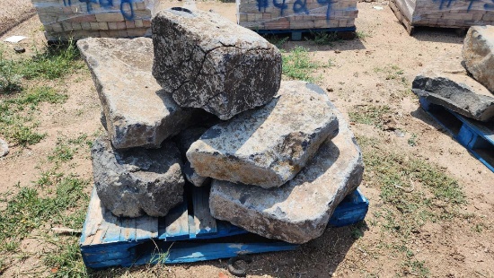 Pallet of Landscape Stone Boulder Rocks