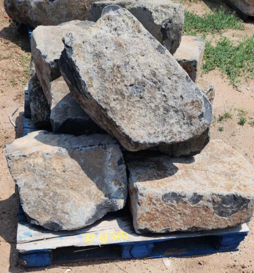 Pallet of Landscape Stone Boulder Rocks