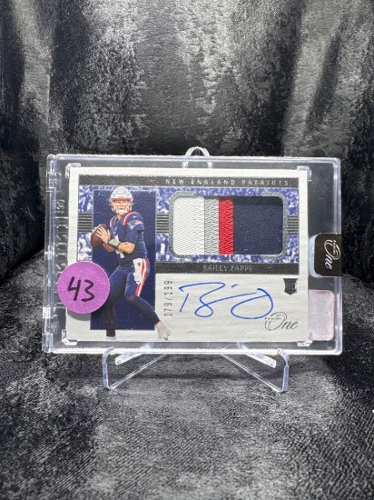 2022 PANINI ONE FOOTBALL - ROOKIE PATCH AUTO. BAILEY ZAPPE (#079/199)