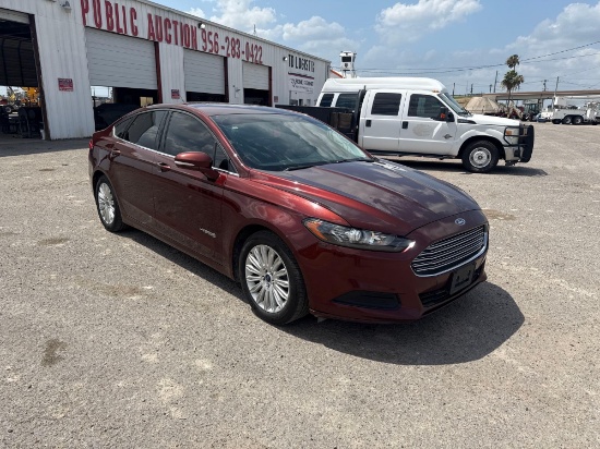 2015 Ford Fusion Hybrid Passenger Car, VIN # 3FA6P0LU5FR167909