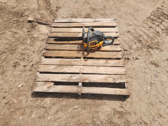 1 Pallet w/ Poulon Chain Saw