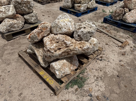 (1) Pallet of Landscape Stone Boulder Rocks