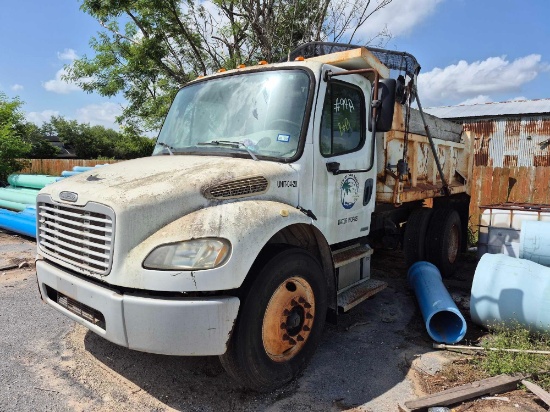 2010 Freightliner M2 106 Medium Duty Truck, VIN # 1FVACXDT8ADAP8259