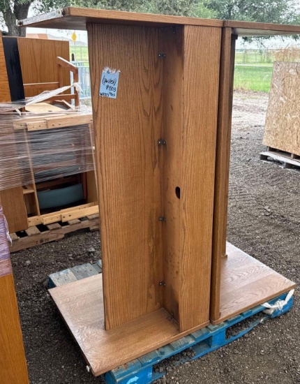 (2) Wood Office Desk on Pallet