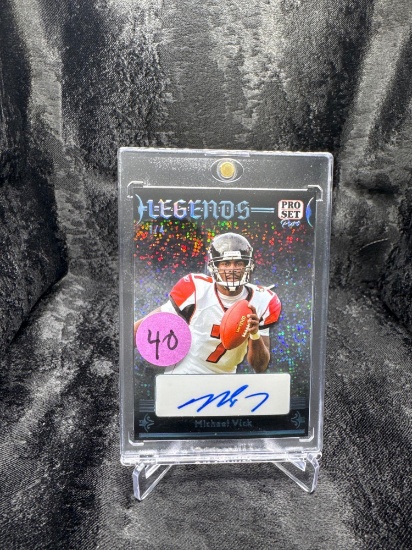 2024 LEAF PRO SET PURE - LEGENDS AUTO. MICHAEL VICK (#01/04)