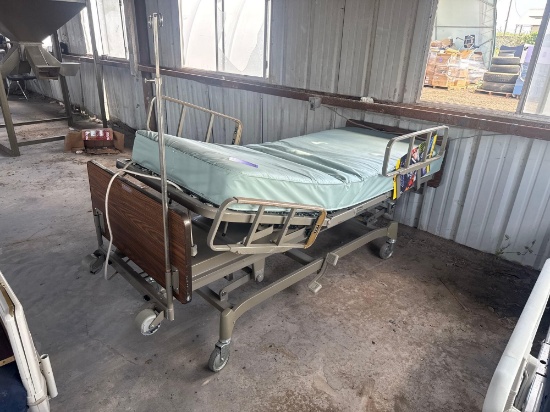 (1) Electric Hospital Bed