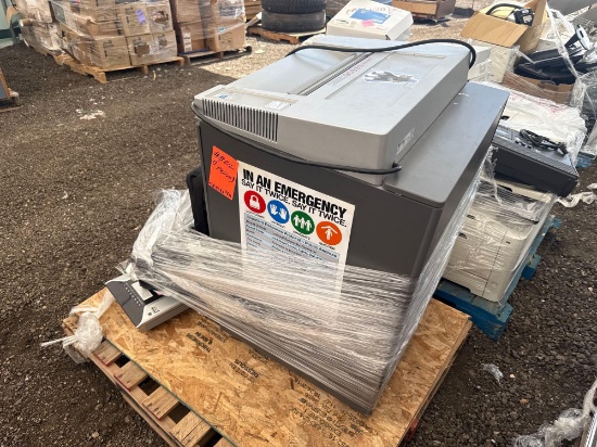 Pallet w/ GBC Shredmaster 6550X, Srl# TE30172J; (1) Printer, (1) TI View Screen, Misc. Items