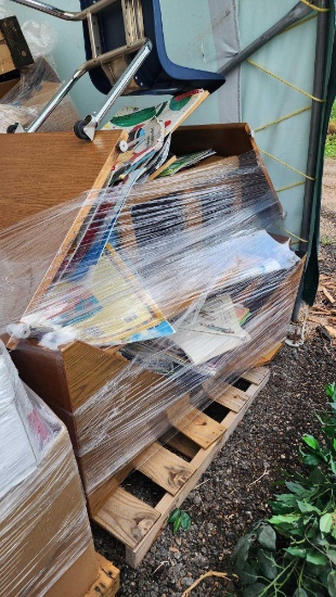 1 Pallet w/ Boxes of Reading Books, Rolling Chair, Piece of Wood