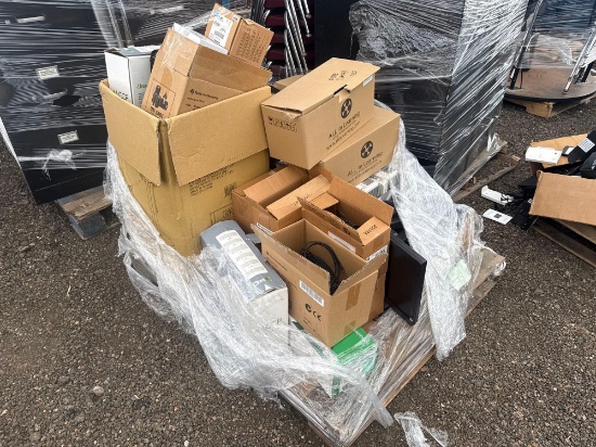 (1) Pallet w/ Hitachi 3LCD Projectors, Over Head Projectors,Learning Resources Radius Audio System
