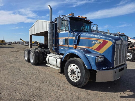 1997 Kenworth T800 Day Cab Truck Cummins 14.0L N14 6x4 Miles Showing 67K