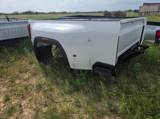 White GMC Sierra Truck Bed *OFFSITE: HEBBRONVILLE, TX