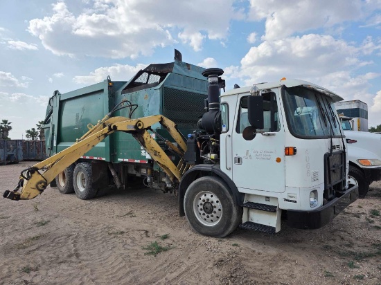 2016 Autocar Xpeditor Garbage Truck Cummins ISX Allison 6x4 Refuse Truck