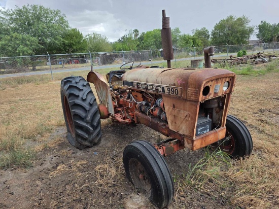 Case David Brown 990 Tractor