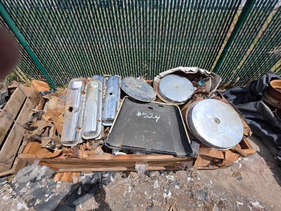 Vintage Wheel Covers & Automotive Trim Pallet