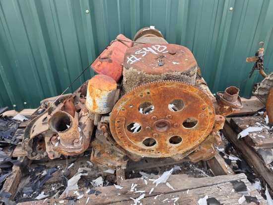 Weathered Vintage Engine Assembly w/Flywheel