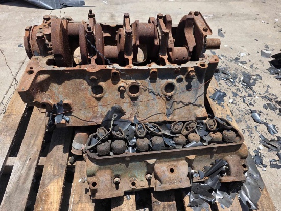 Vintage Pontiac V8 Lower-End Engine Assembly with Crankshaft Restoration/Parts Core
