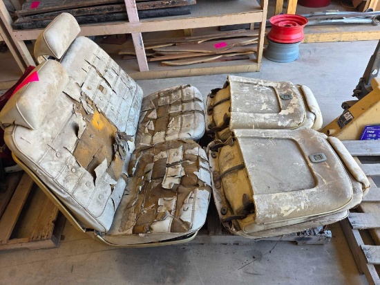 (4) Vintage White Vinyl Automotive Bucket-Style Seats