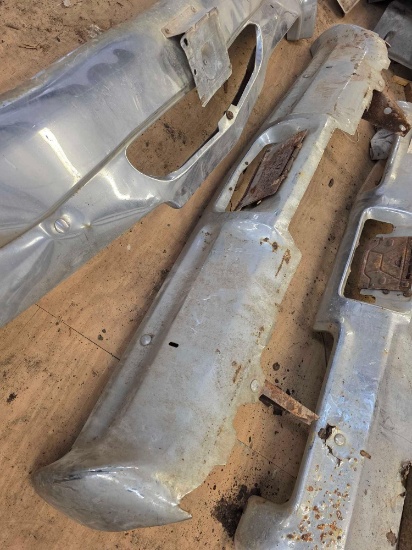 (1) Vintage Automotive Bumper Frame