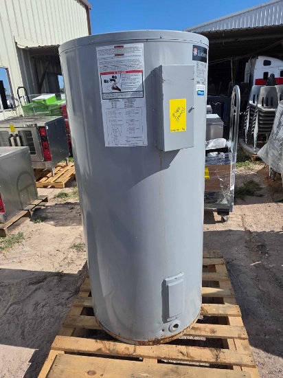 Pallet w/Lochinvar Water Heater Model #: ETT120KD110 Serial #: 1601M000469