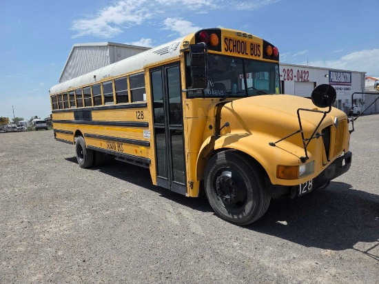 2003 IC Corporation 3000IC Bus