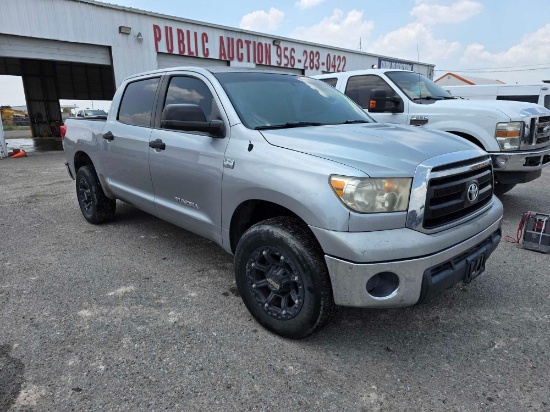 2010 Toyota Tundra Pickup Truck