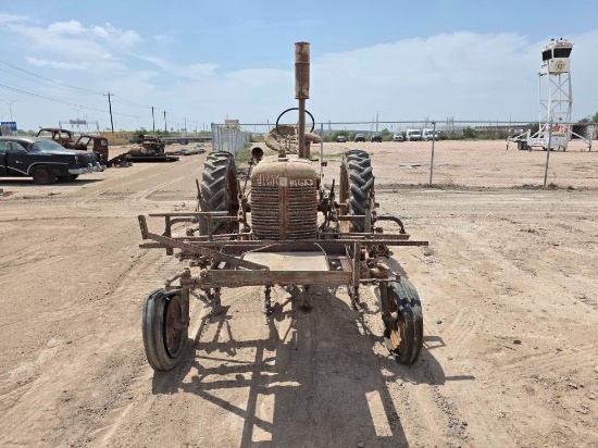 Antique Farmall 1815 Tractor