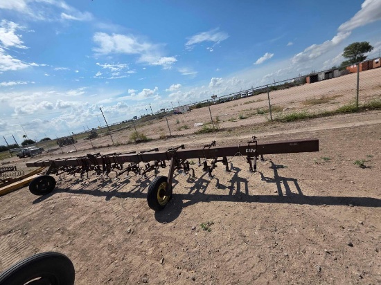10 Row John Deere Cultivator