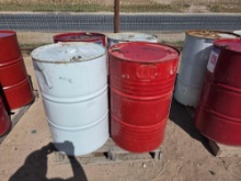 Pallet w/4 Barrels (2 Red, 2 White)