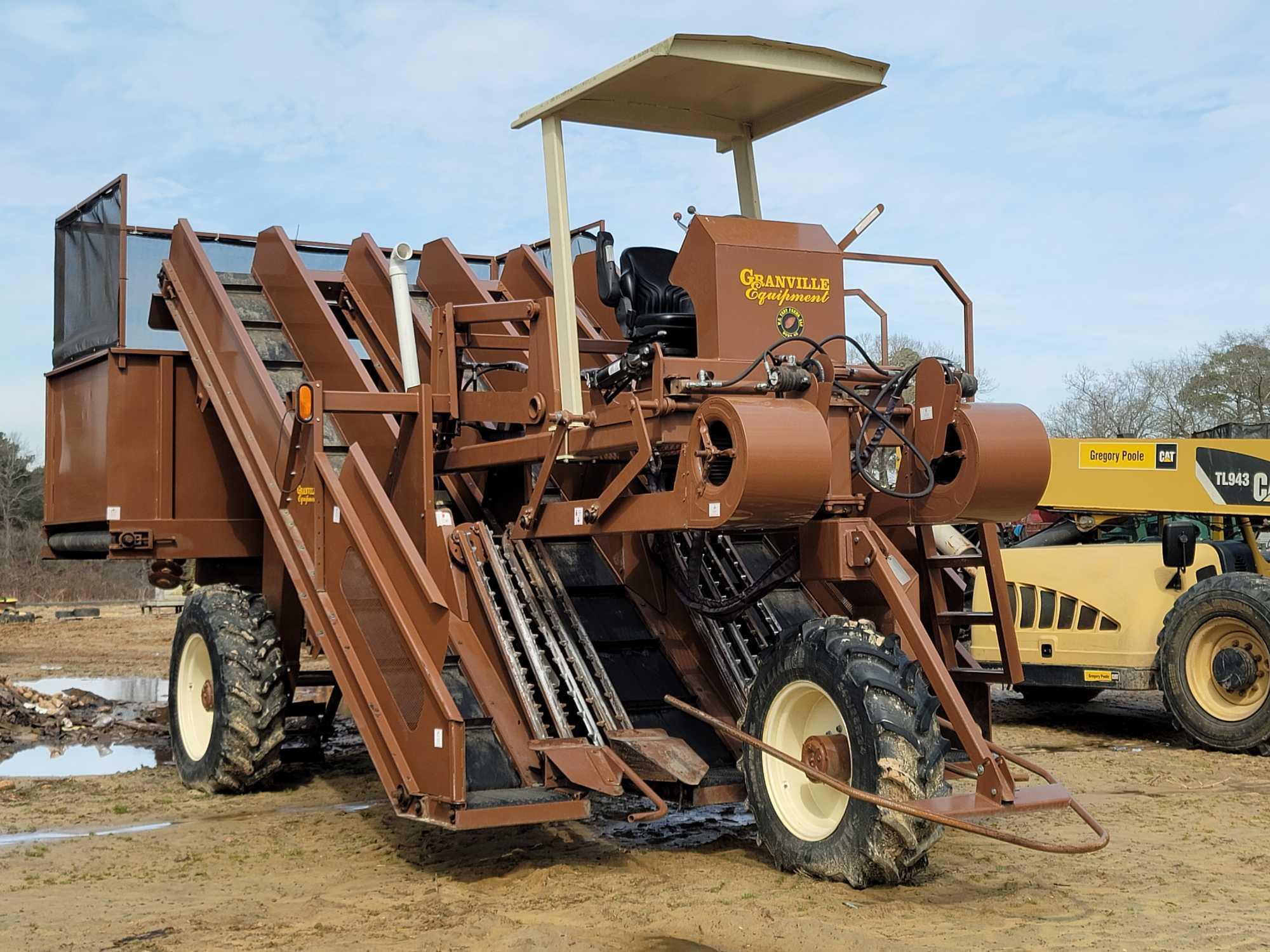 granville tobacco harvester GRANVILLE 2 ROW STRIPPER