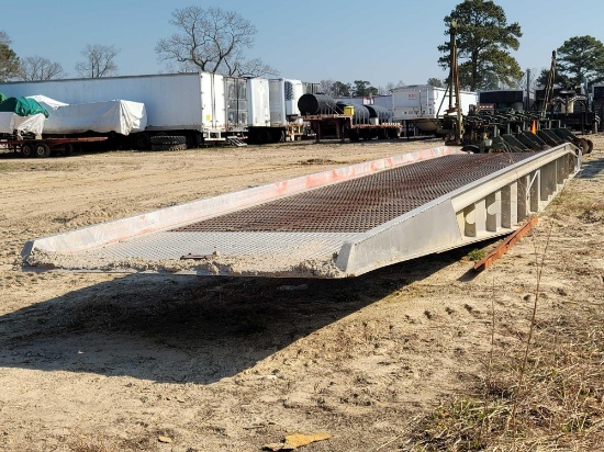 MOBILE HYDRAULIC FORKLIFT RAMP 65"x35'