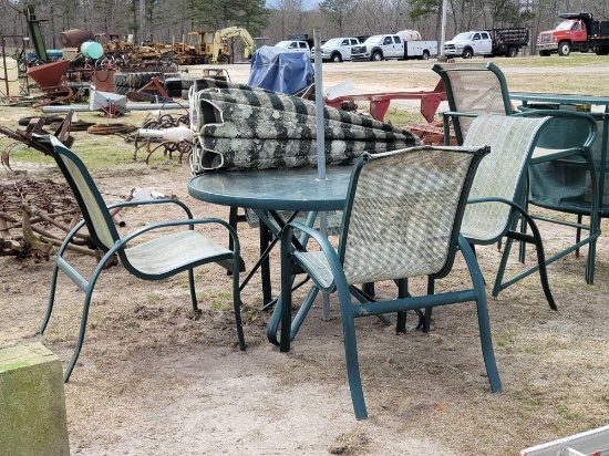 PATIO TABLE SET