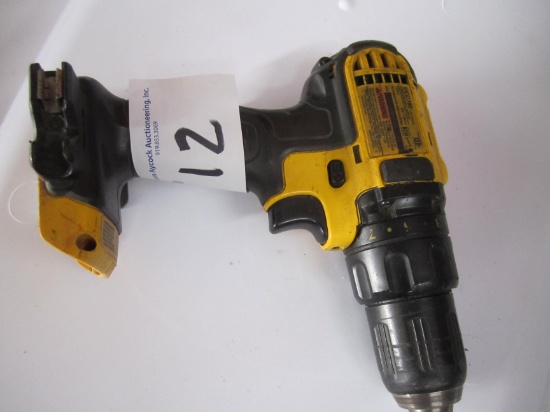 DEWALT 20V CORDLESS DRILL