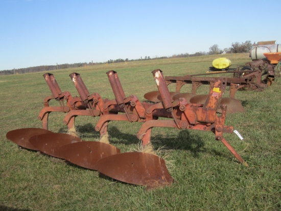 IH 450 4B PLOW