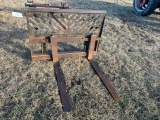 PALLET FORKS.  FIT JD 7230